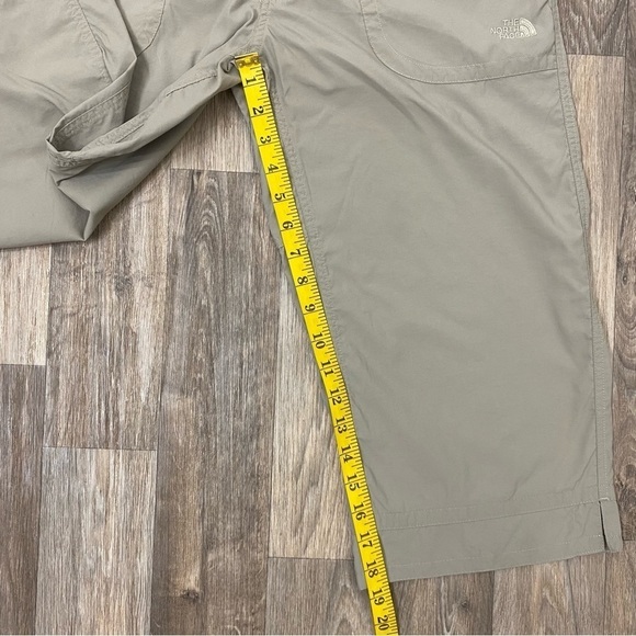 THE NORTH FACE khaki hiking cargo pants nylon capris Womens size 14 - Picture 8 of 11
